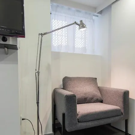 Lovelystay - Little In The Heart Of Alfama Lisboa