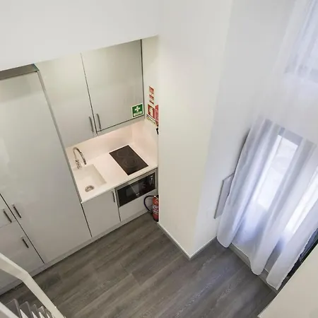 شقة Lovelystay - Little In The Heart Of Alfama
